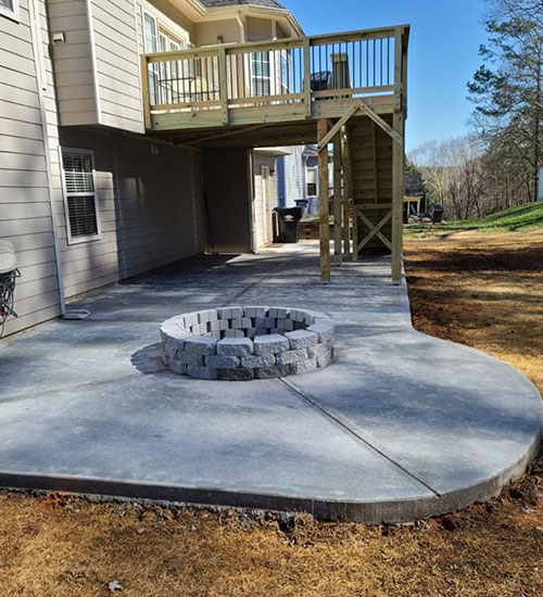 Transform your space with expert concrete contractors in Kennesaw, GA. Click to build your dream project today!